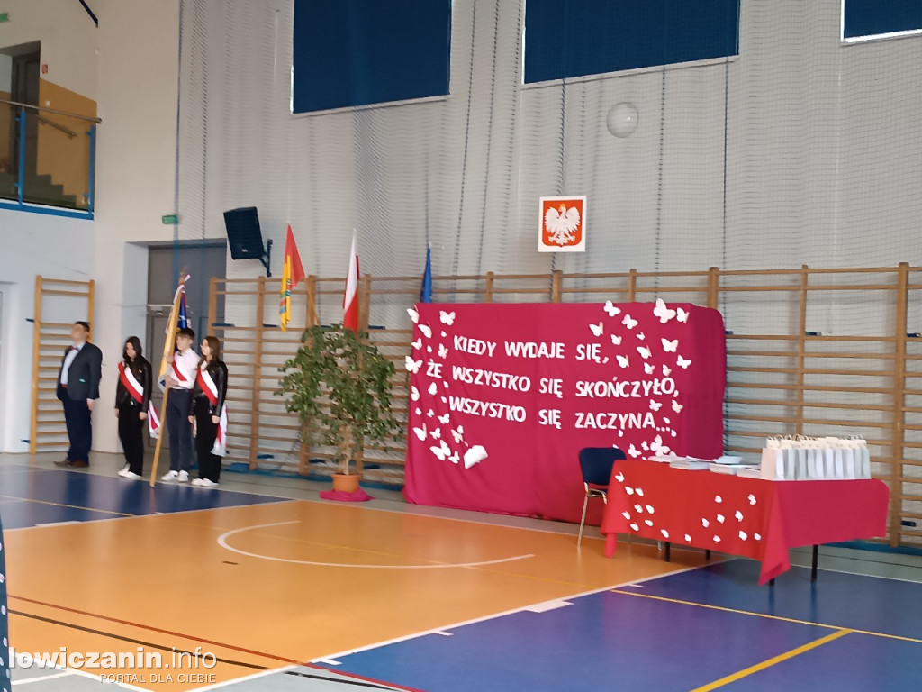 Pożegnali maturzystów w \