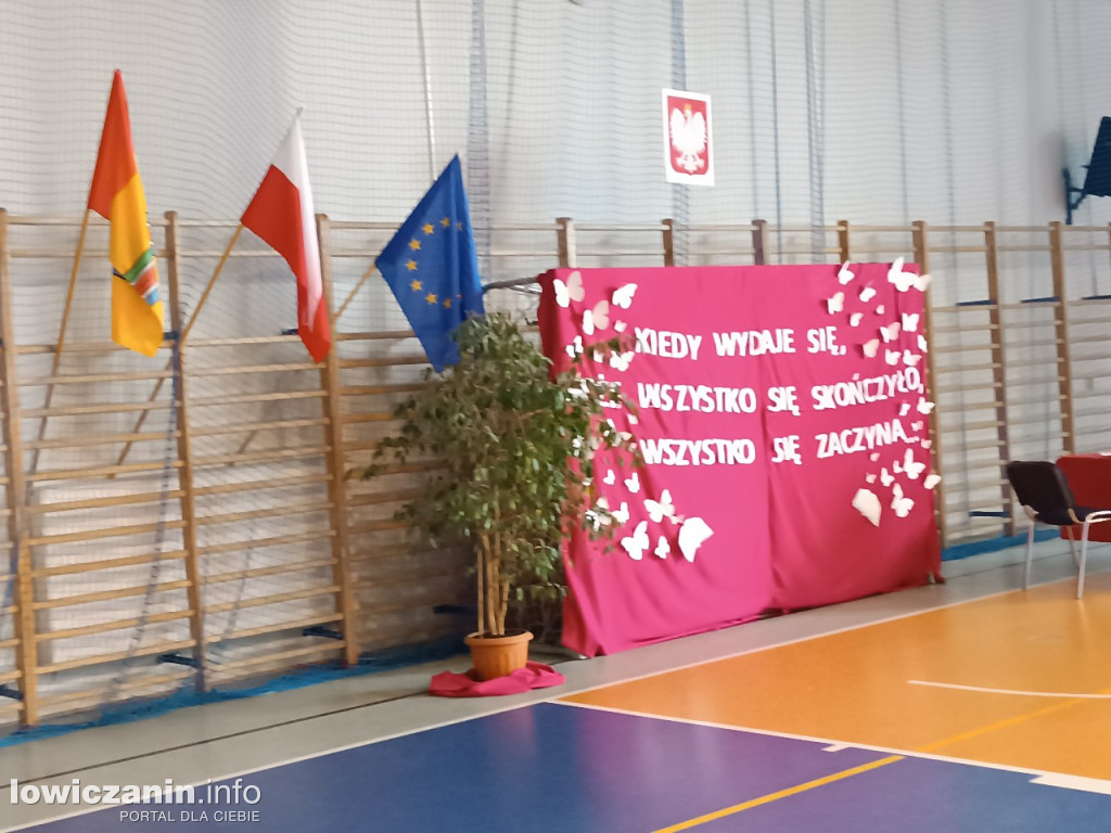 Pożegnali maturzystów w \