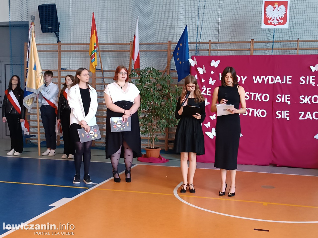Pożegnali maturzystów w \