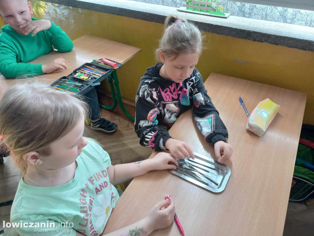 Wizyta pani stomatolog w Szkole Podstawowej nr 3 w Łowiczu