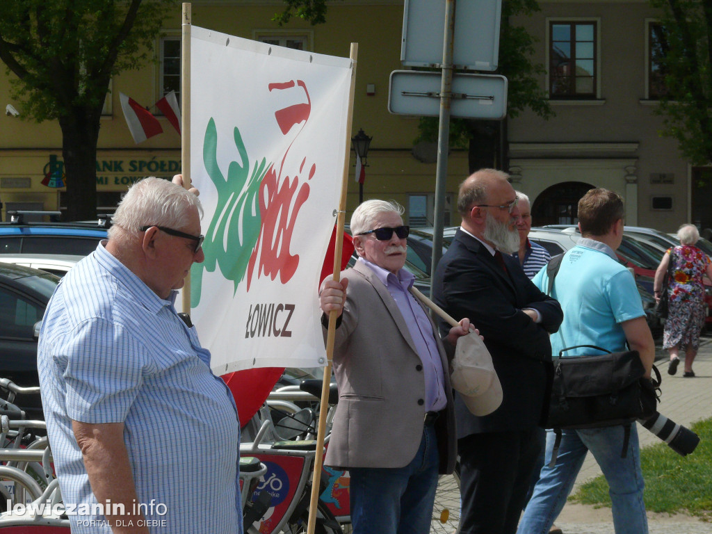 Dzień Flagi Rzeczypospolitej Polskiej w Łowiczu