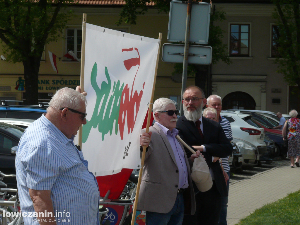 Dzień Flagi Rzeczypospolitej Polskiej w Łowiczu