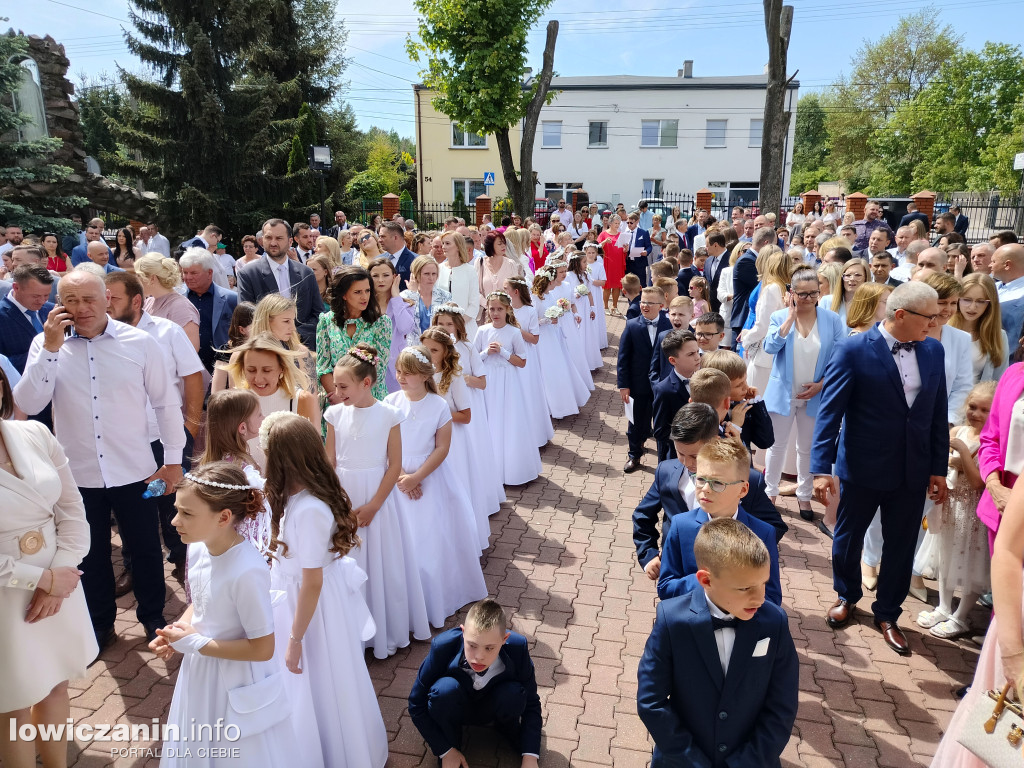 Głowno. Pierwsza Komunia Święta w kościele św. Barbary