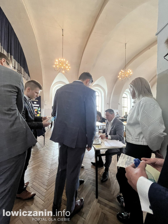 Jakie nastroje mają maturzyści ZST 1?
