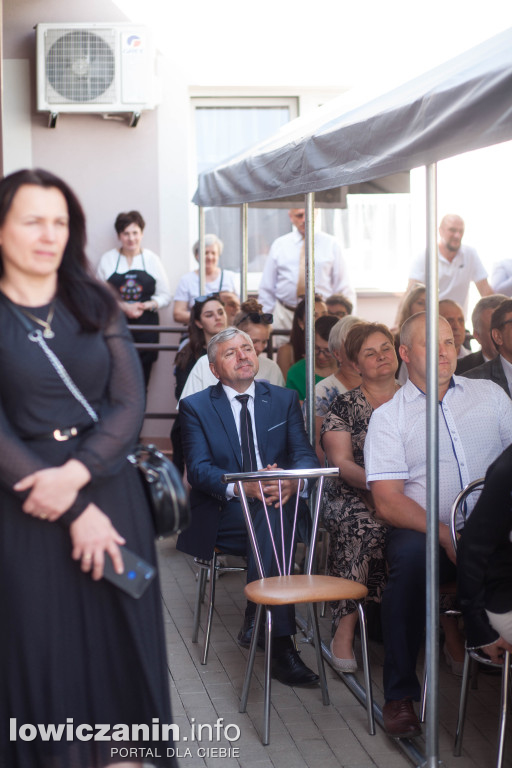 OSP Strzebieszew ma nowy sztandar i wóz strażacki
