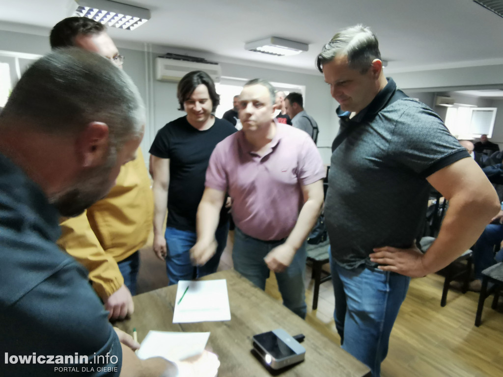 Spotkanie założycielskie Łowickiego Klubu Strzeleckiego