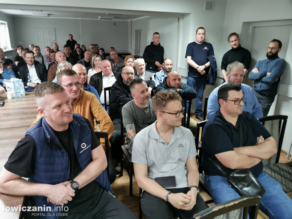 Spotkanie założycielskie Łowickiego Klubu Strzeleckiego