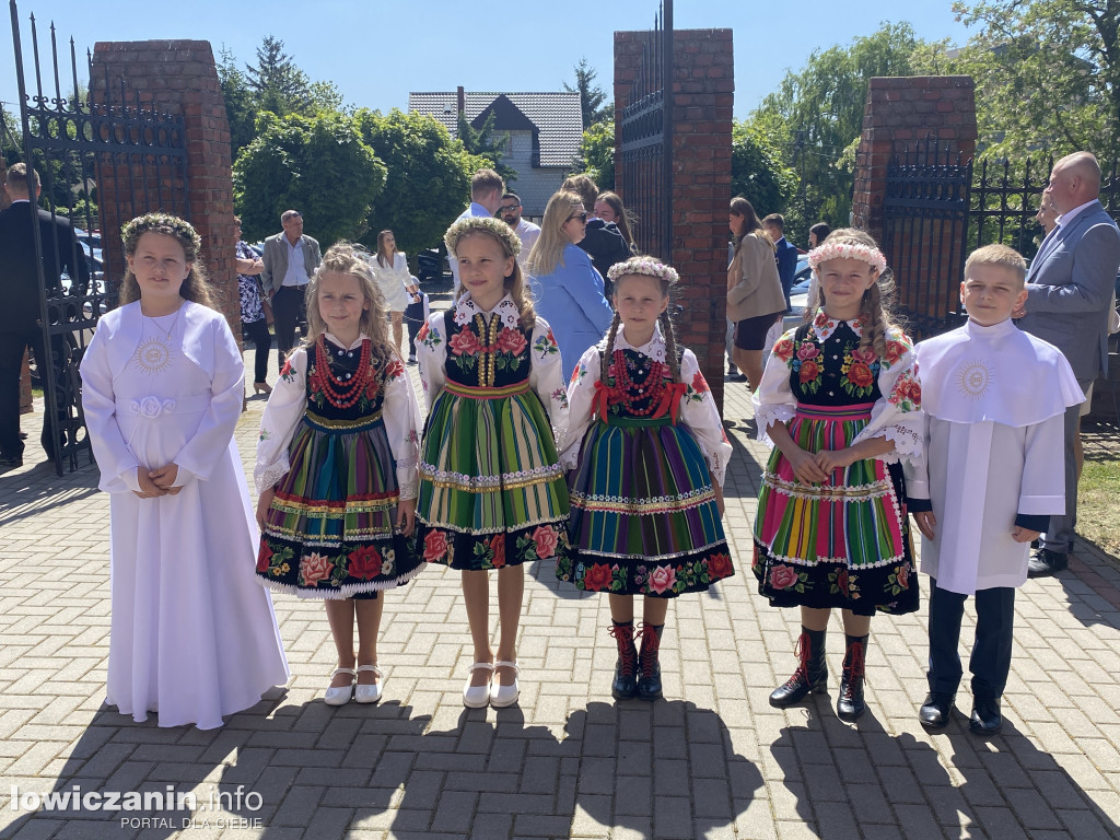 Pierwsza Komunia Święta w parafii w Bąkowie