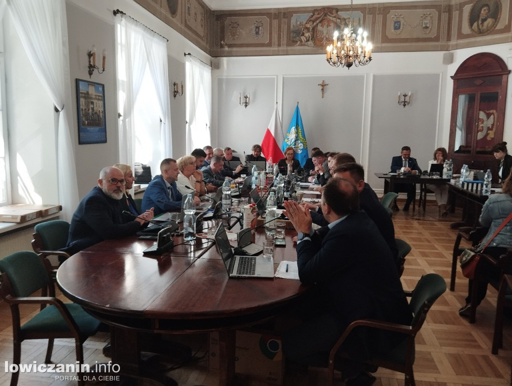 Sesja Rady Miejskiej w Łowiczu - 16.05.2024