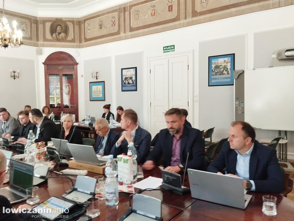 Sesja Rady Miejskiej w Łowiczu - 16.05.2024