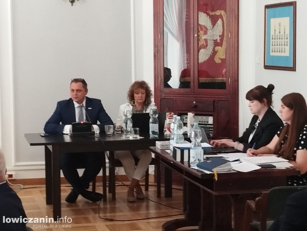 Sesja Rady Miejskiej w Łowiczu - 16.05.2024