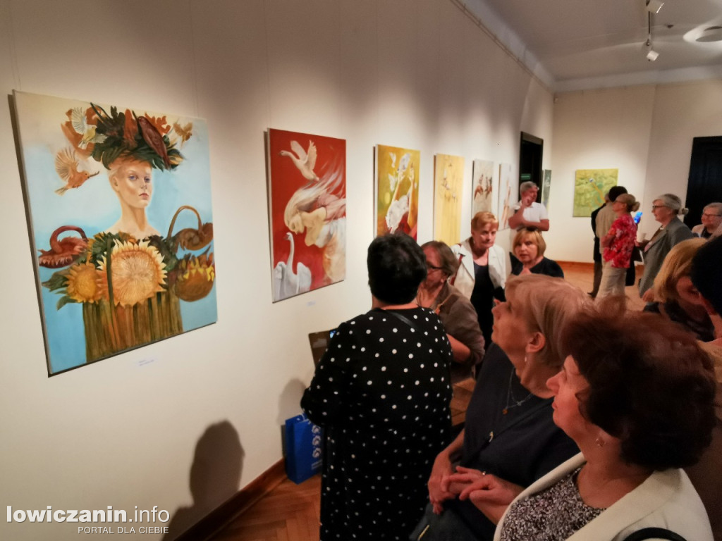 Wernisaż malarstwa Aldony Zając w łowickim muzeum