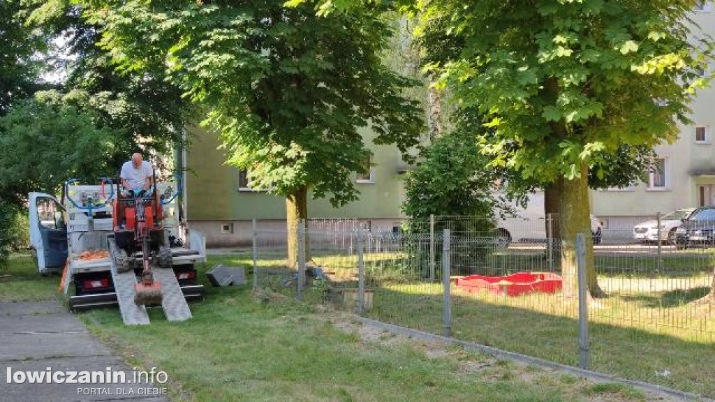 Nowe siłownie plenerowe na łowickich osiedlach