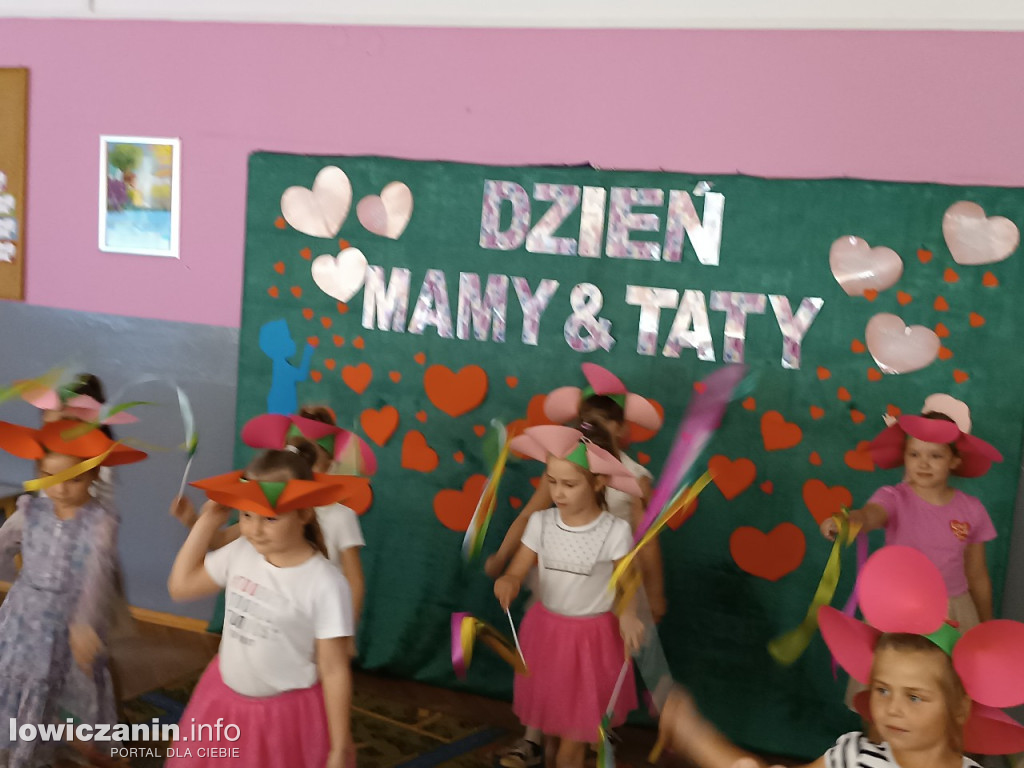 Dzień Mamy i Taty w przedszkolu nr 3 w Łowiczu