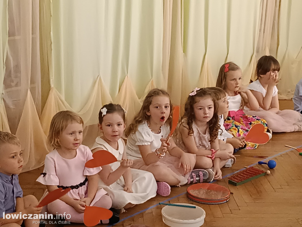 Dzień Mamy i Taty w przedszkolu nr 3 w Łowiczu