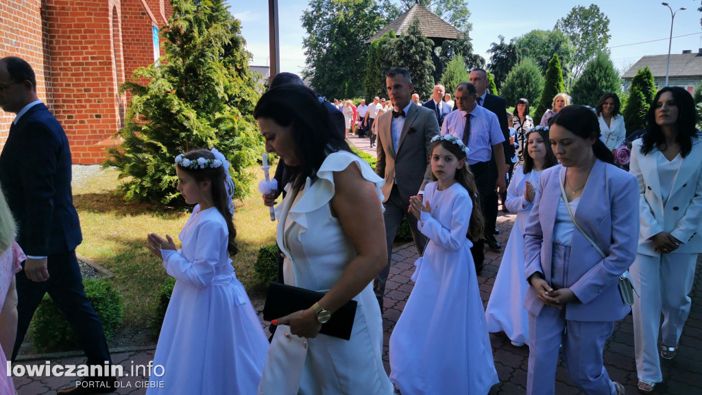 Parafia Bielawy.  Pierwsza Komunia Święta