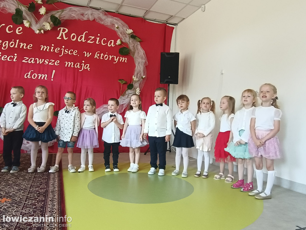 Dzień Mamy i Taty w przedszkolu w Kiernozi
