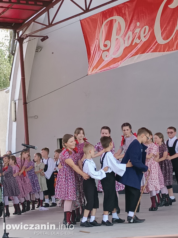 W Parku Błonie rozbrzmiały ludowe przyśpiewki