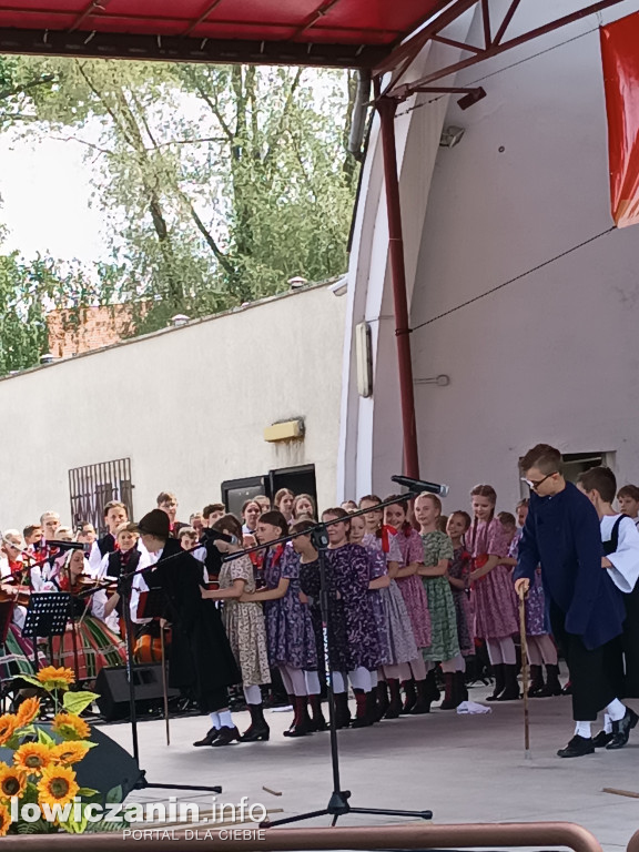 W Parku Błonie rozbrzmiały ludowe przyśpiewki