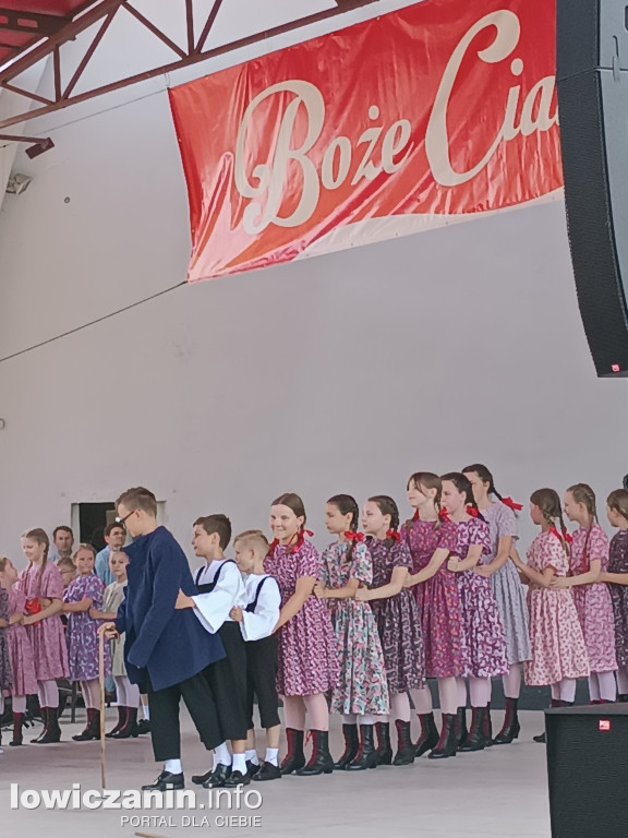 W Parku Błonie rozbrzmiały ludowe przyśpiewki