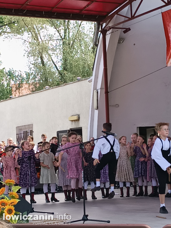 W Parku Błonie rozbrzmiały ludowe przyśpiewki