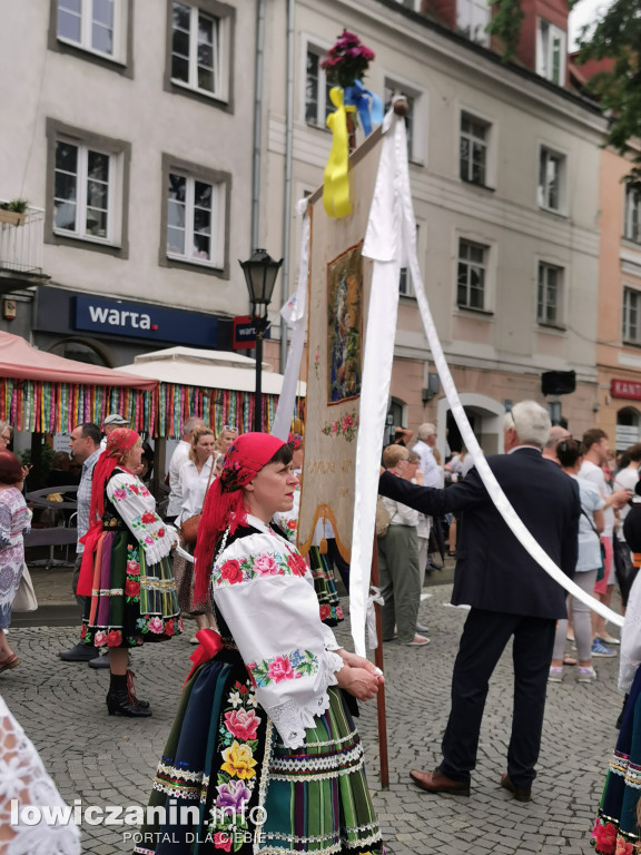 Kolorowo i ludowo w Łowiczu