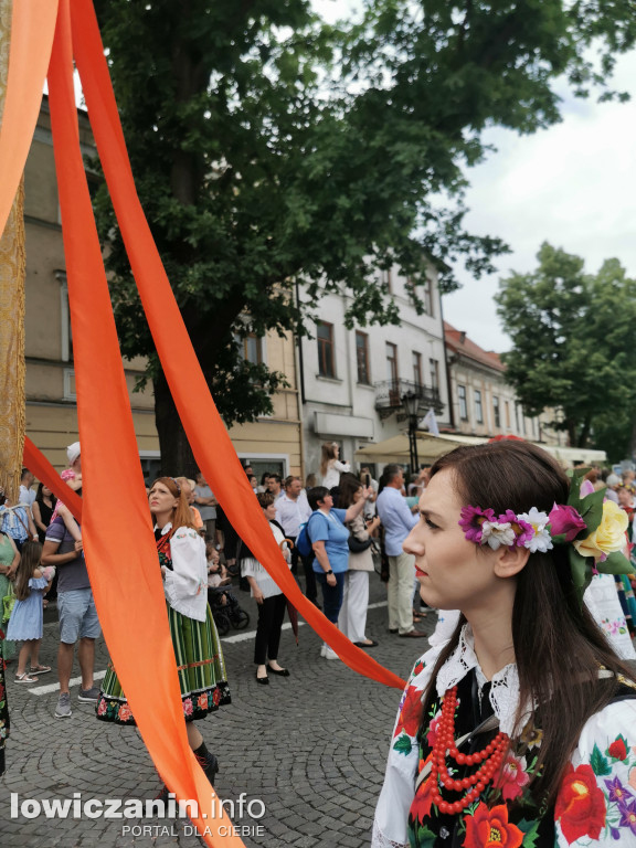 Kolorowo i ludowo w Łowiczu