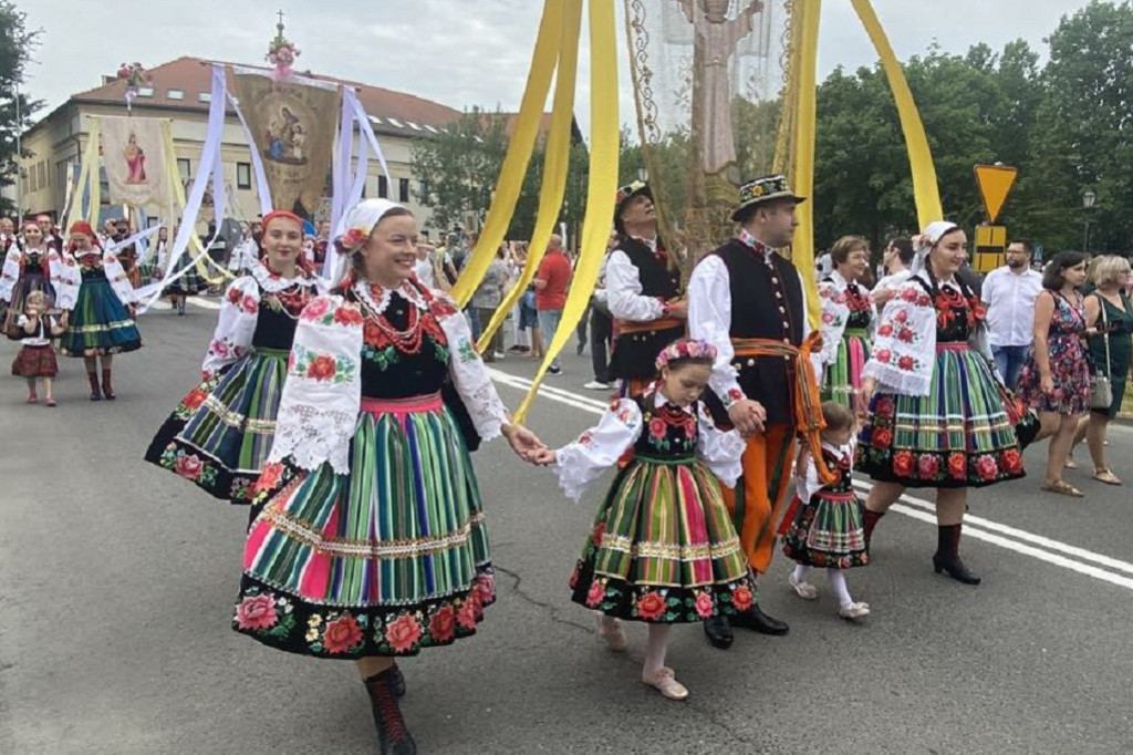 Procesja Bożego Ciała w Łowiczu - galeria zdjęć