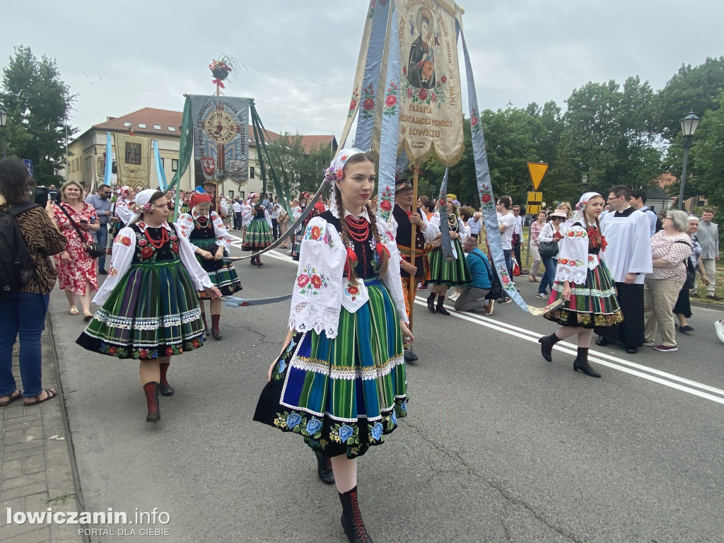Procesja Bożego Ciała w Łowiczu - galeria zdjęć