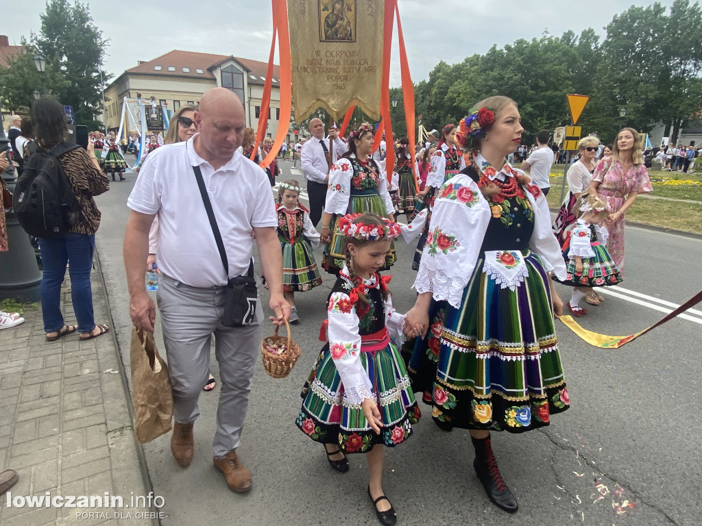 Procesja Bożego Ciała w Łowiczu - galeria zdjęć