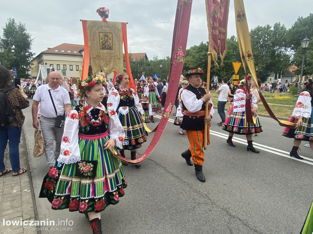 Procesja Bożego Ciała w Łowiczu - galeria zdjęć