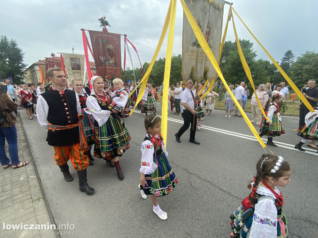 Procesja Bożego Ciała w Łowiczu - galeria zdjęć