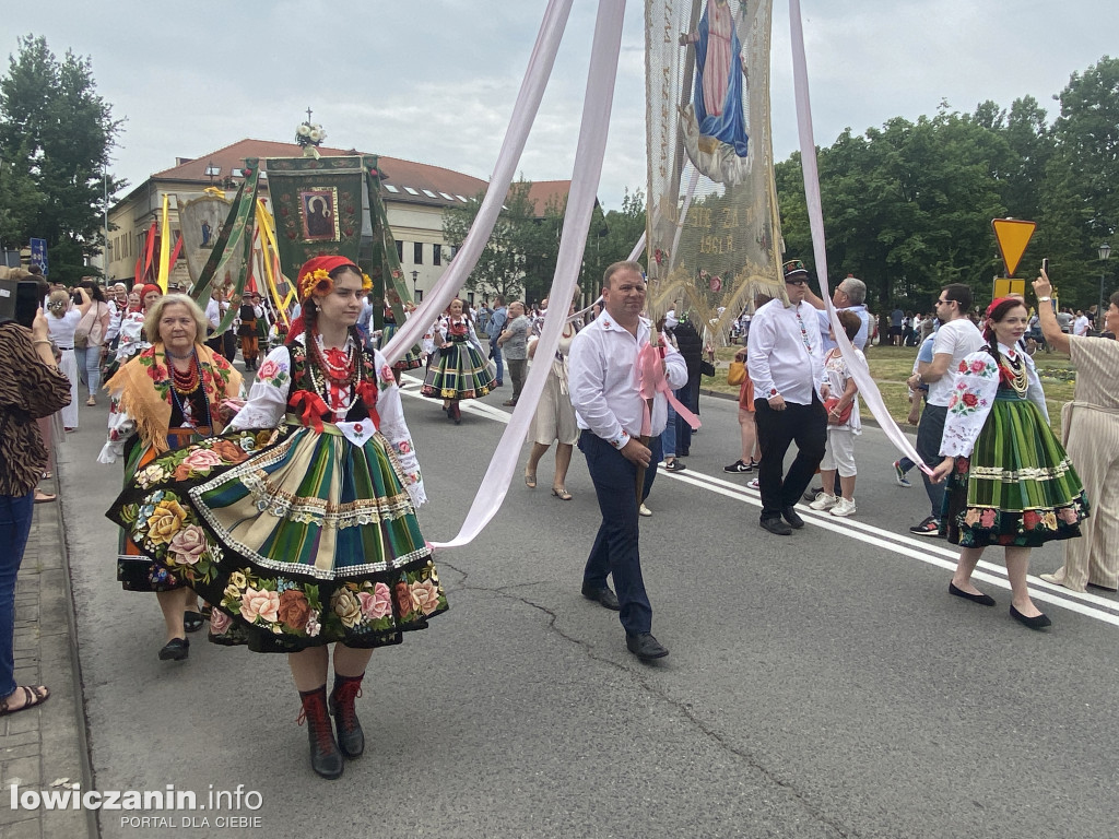 Procesja Bożego Ciała w Łowiczu - galeria zdjęć