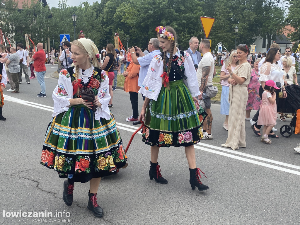 Procesja Bożego Ciała w Łowiczu - galeria zdjęć