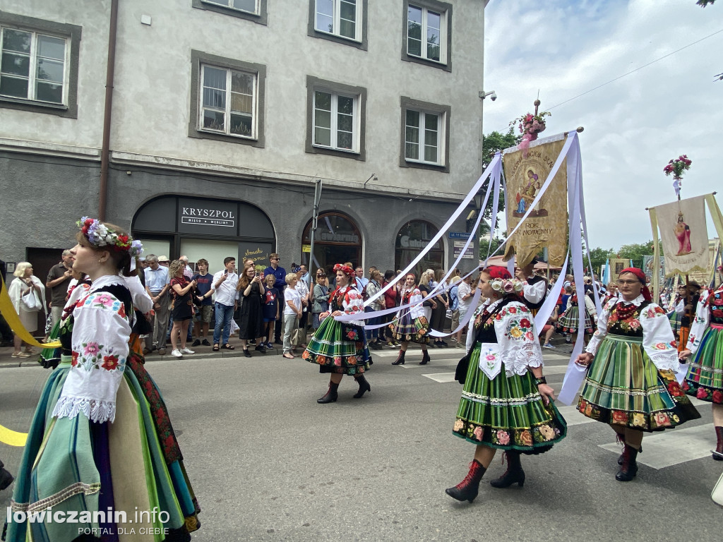 Procesja Bożego Ciała w Łowiczu - galeria zdjęć
