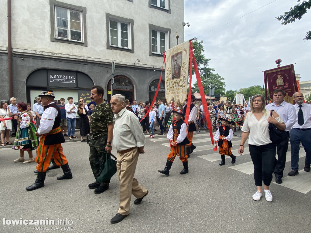 Procesja Bożego Ciała w Łowiczu - galeria zdjęć
