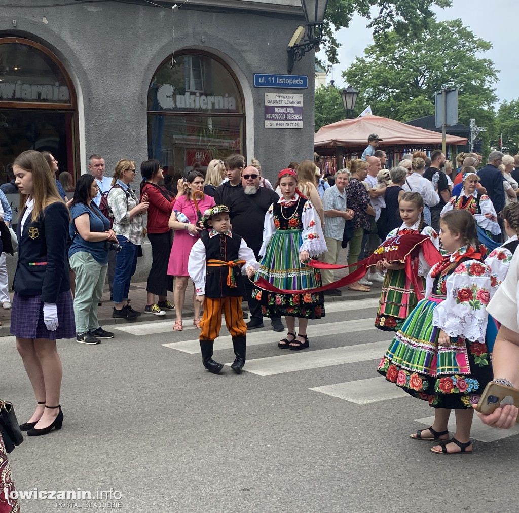 Procesja Bożego Ciała w Łowiczu - galeria zdjęć