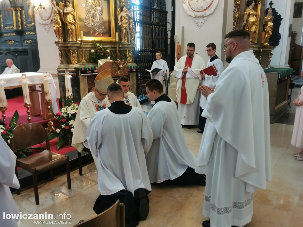 Święcenia kapłańskie w łowickiej katedrze