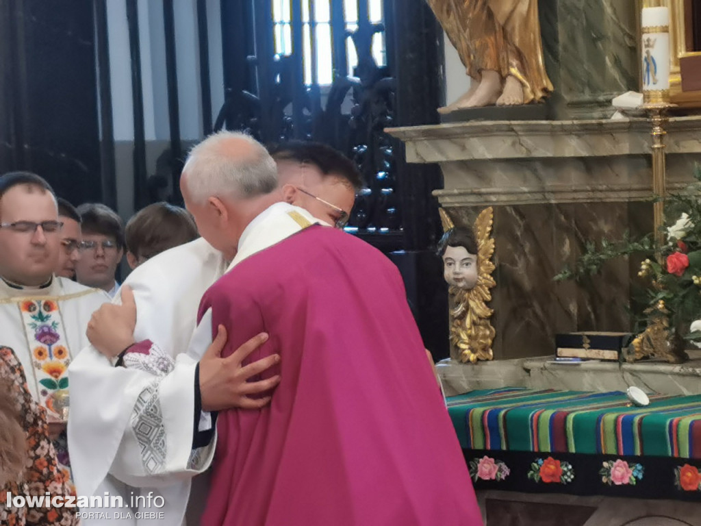 Święcenia kapłańskie w łowickiej katedrze