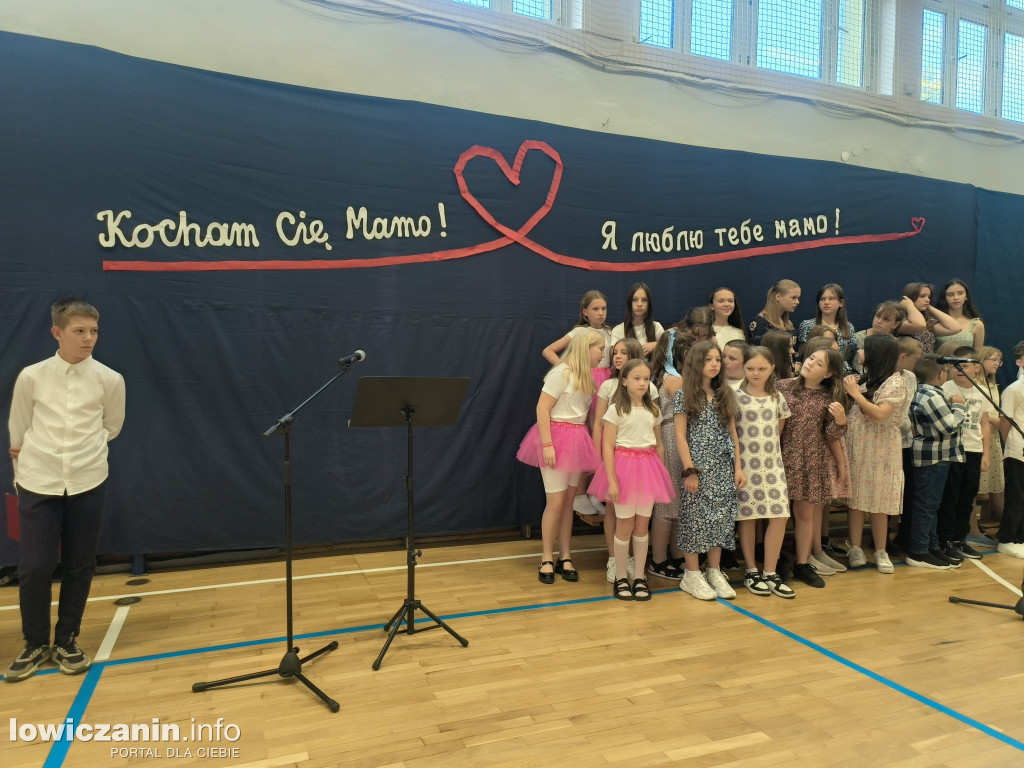 Polsko-ukraiński Dzień Mamy w SP 4 (FOTO-GALERIA)