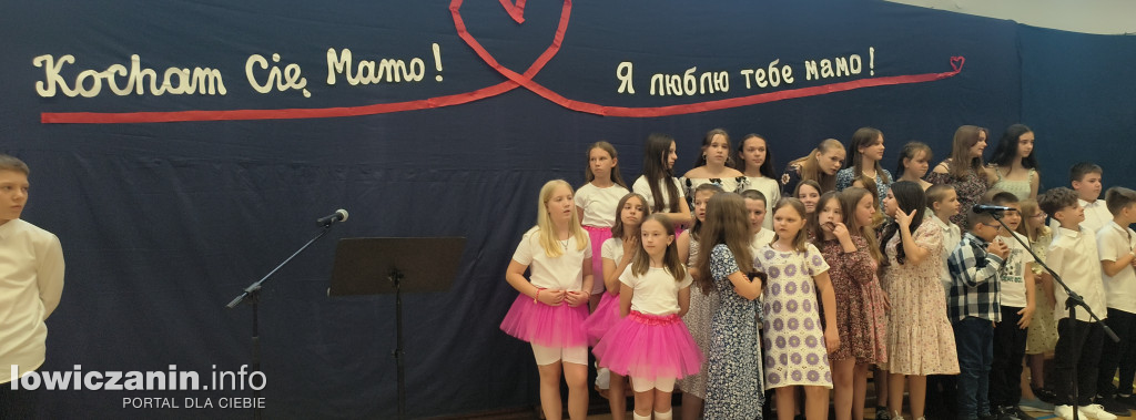 Polsko-ukraiński Dzień Mamy w SP 4 (FOTO-GALERIA)