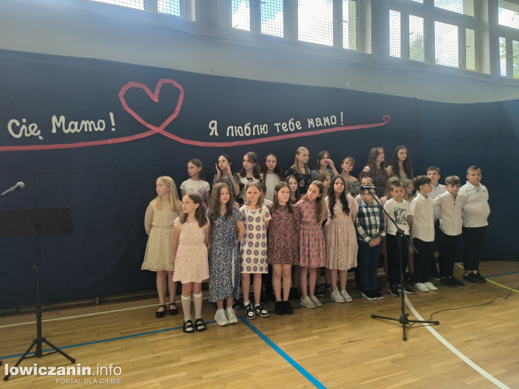 Polsko-ukraiński Dzień Mamy w SP 4 (FOTO-GALERIA)