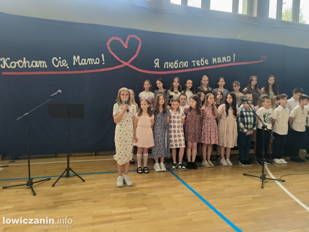 Polsko-ukraiński Dzień Mamy w SP 4 (FOTO-GALERIA)