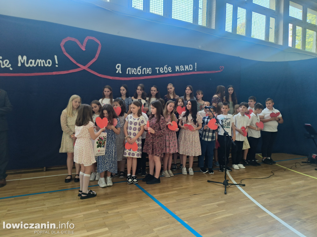 Polsko-ukraiński Dzień Mamy w SP 4 (FOTO-GALERIA)
