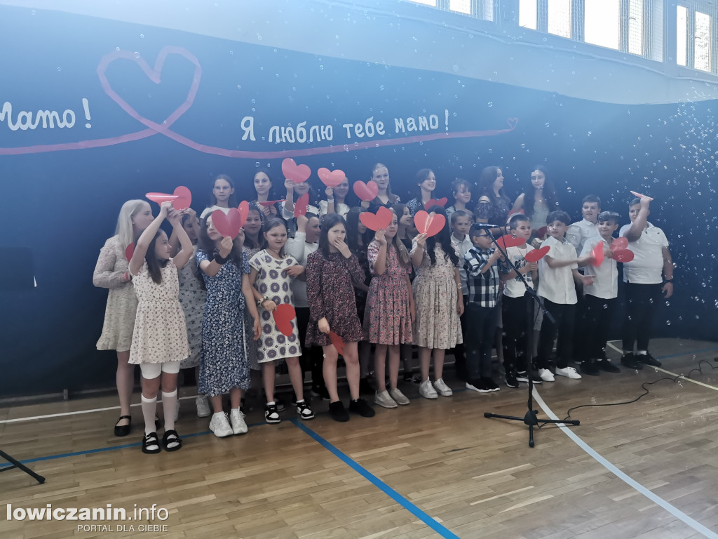 Polsko-ukraiński Dzień Mamy w SP 4 (FOTO-GALERIA)