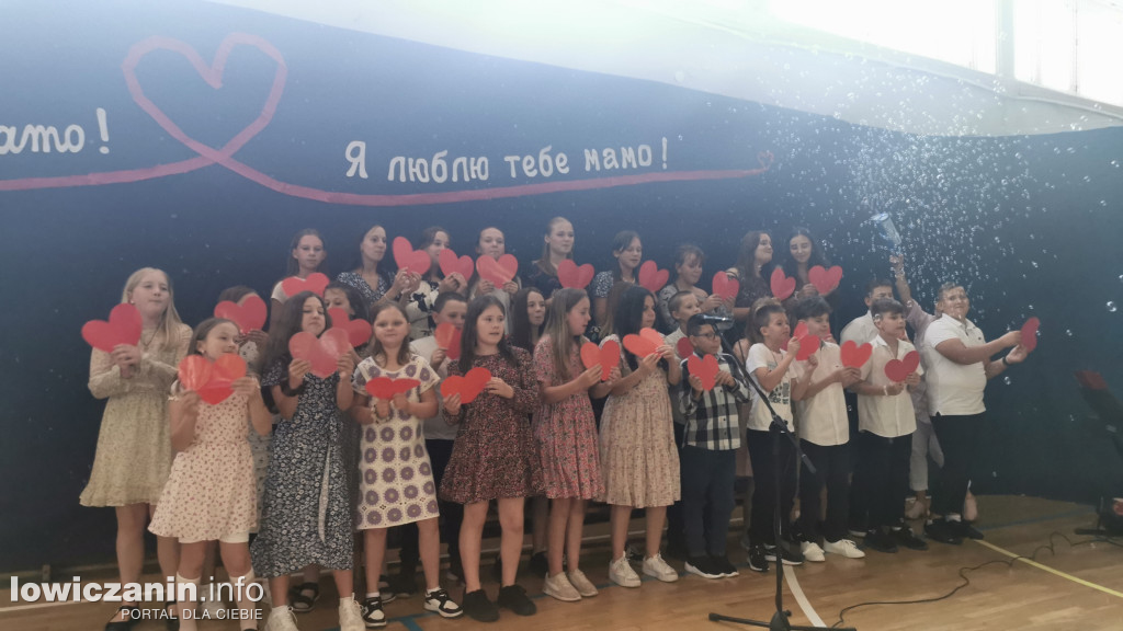 Polsko-ukraiński Dzień Mamy w SP 4 (FOTO-GALERIA)