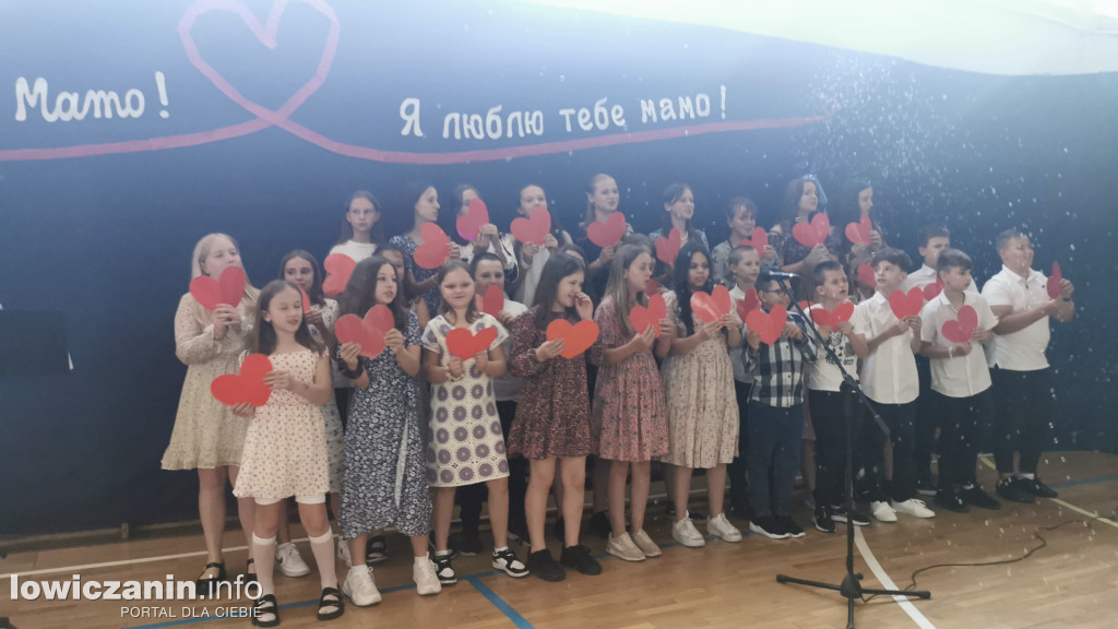 Polsko-ukraiński Dzień Mamy w SP 4 (FOTO-GALERIA)