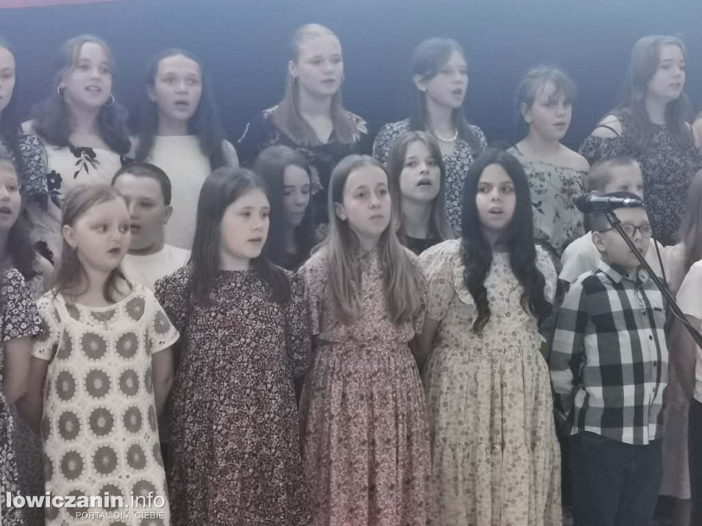 Polsko-ukraiński Dzień Mamy w SP 4 (FOTO-GALERIA)