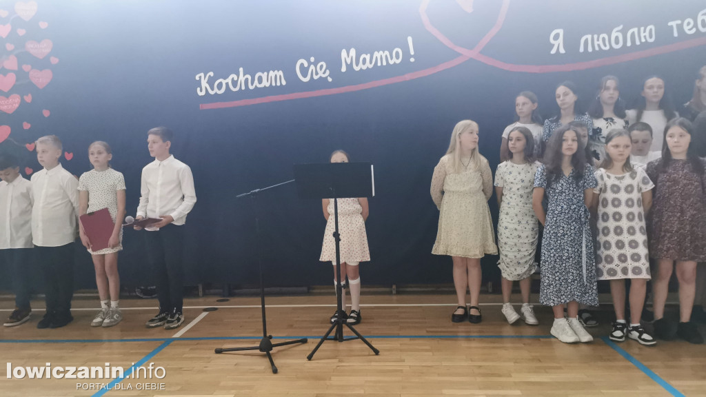 Polsko-ukraiński Dzień Mamy w SP 4 (FOTO-GALERIA)