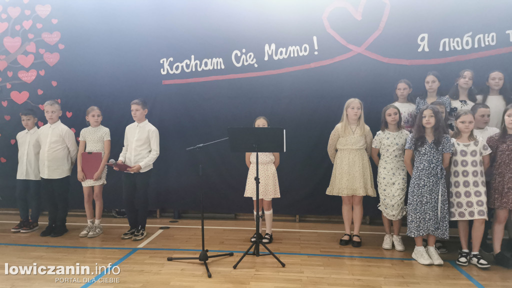 Polsko-ukraiński Dzień Mamy w SP 4 (FOTO-GALERIA)